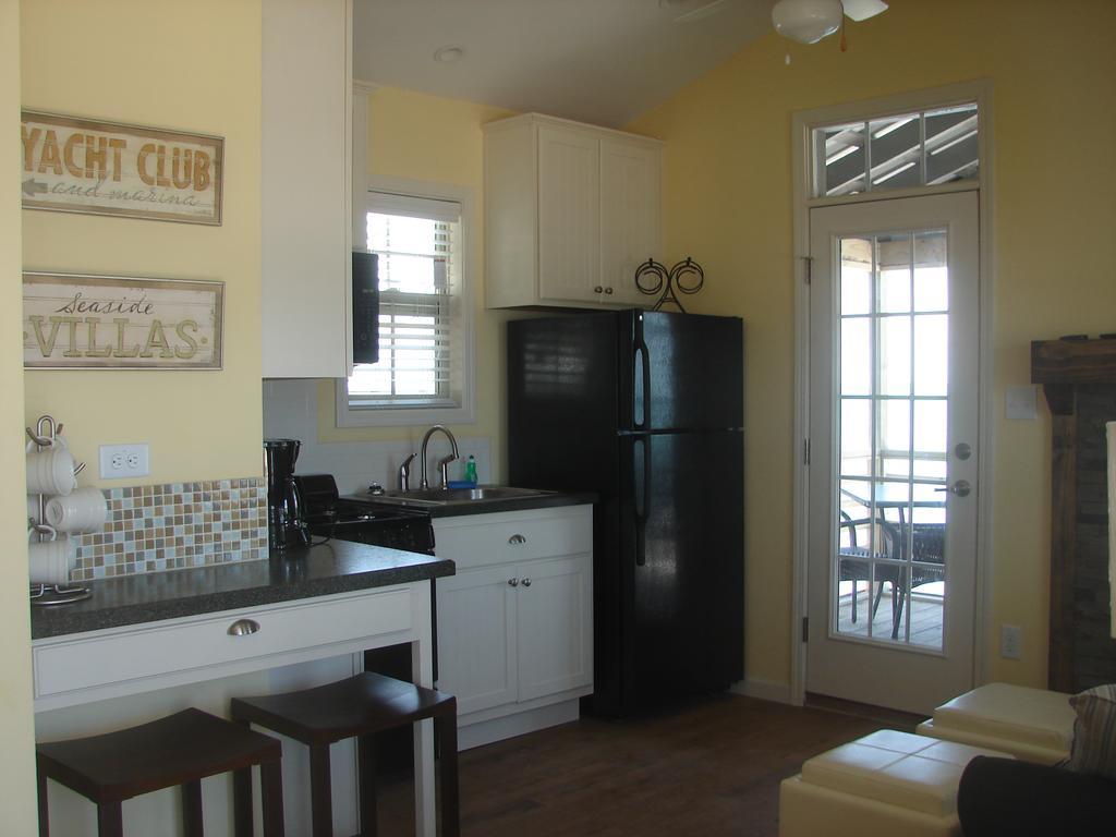 Fiesta Key Rv Resort Premium Room 1 Layton Exterior photo